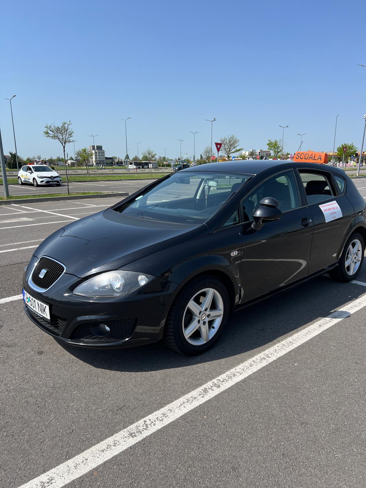 3c71aeec-ceaf-4bcd-b9f1-3efdfefe4693